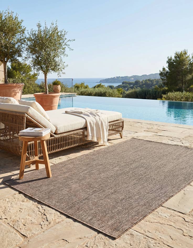 Detail image of 3' 1 x 5' 3 Easy-Clean Solid Indoor / Outdoor Rug