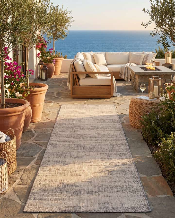 2' 7 x 10' Easy-Clean Modern Indoor / Outdoor Runner Rug