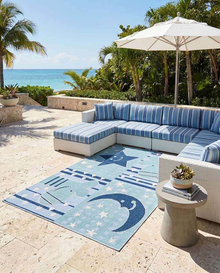 5' 3 x 7' 7 Easy-Clean Indoor / Outdoor Rug