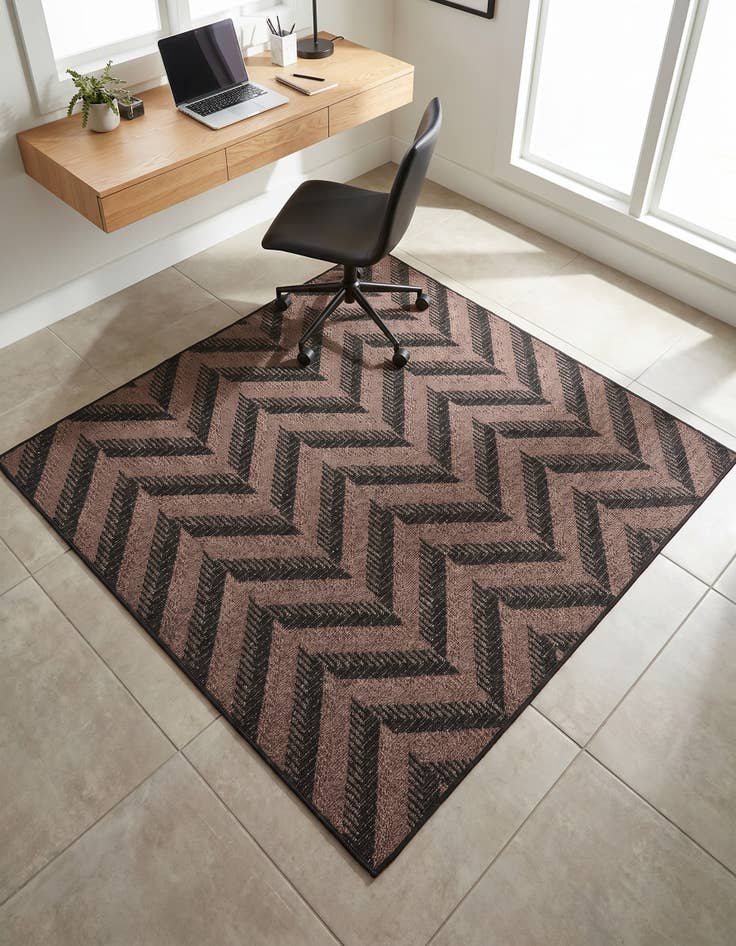 Detail image of 6' x 6' Easy-Clean Modern Indoor / Outdoor Square Rug