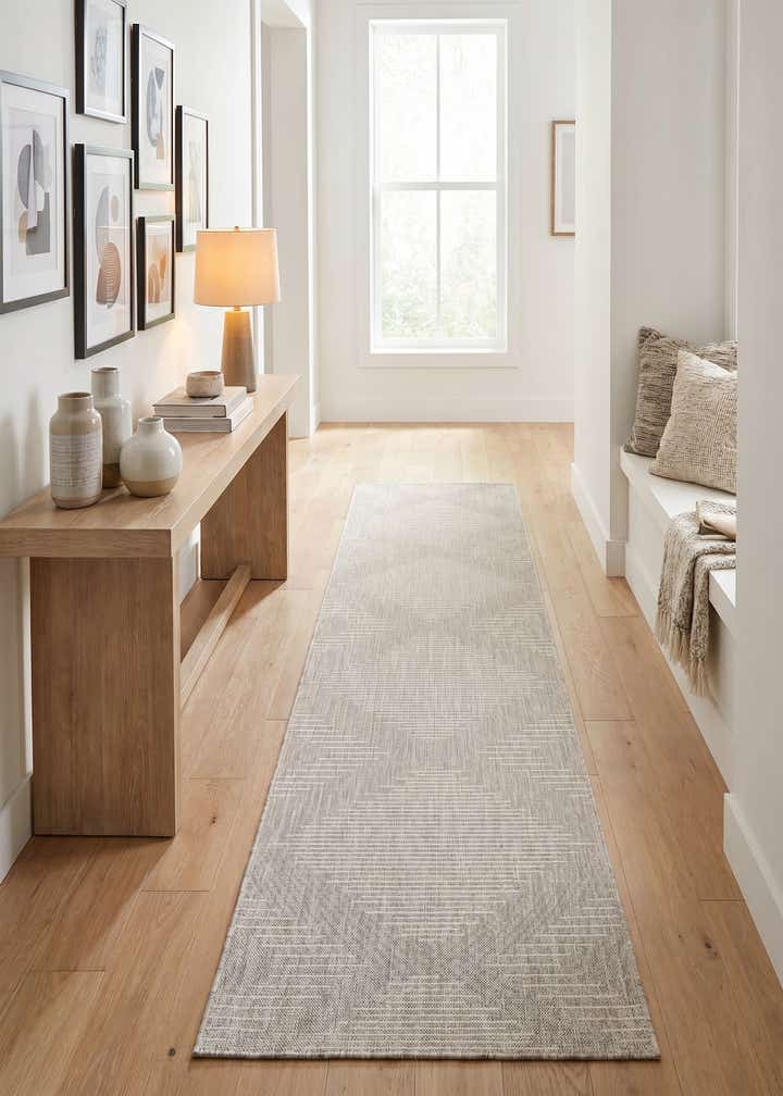 3' 3 x 14' Easy-Clean Modern Indoor / Outdoor Runner Rug