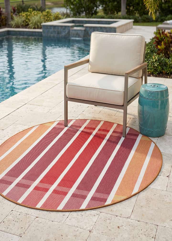4' x 4' Easy-Clean Striped Indoor / Outdoor Round Rug