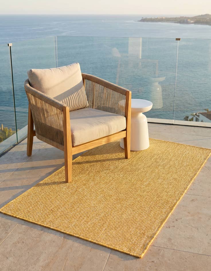 Detail image of 3' x 5' 3 Easy-Clean Solid Indoor / Outdoor Rug