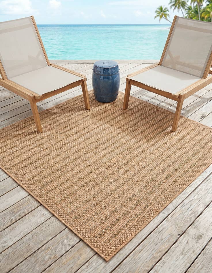 Detail image of 5' 3 x 5' 3 Easy-Clean Border Indoor / Outdoor Square Rug