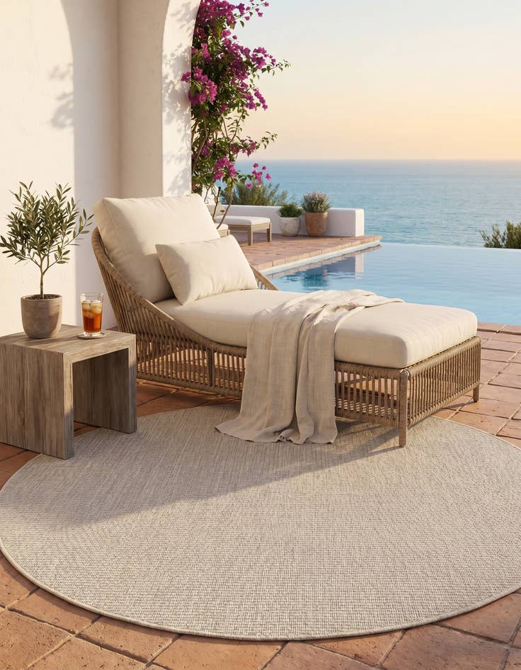 Detail image of 5' 3 x 5' 3 Easy-Clean Solid Indoor / Outdoor Round Rug