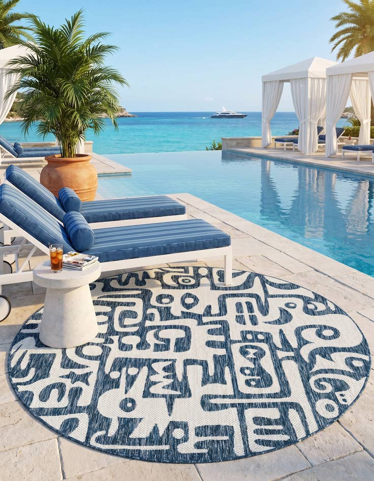 Detail image of 6' x 6' Easy-Clean Modern Indoor / Outdoor Round Rug