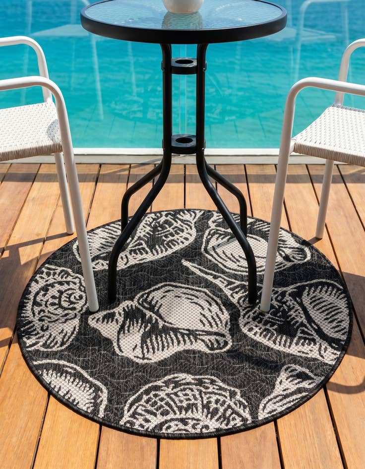 Detail image of 3' x 3' Easy-Clean Coastal Indoor / Outdoor Round Rug