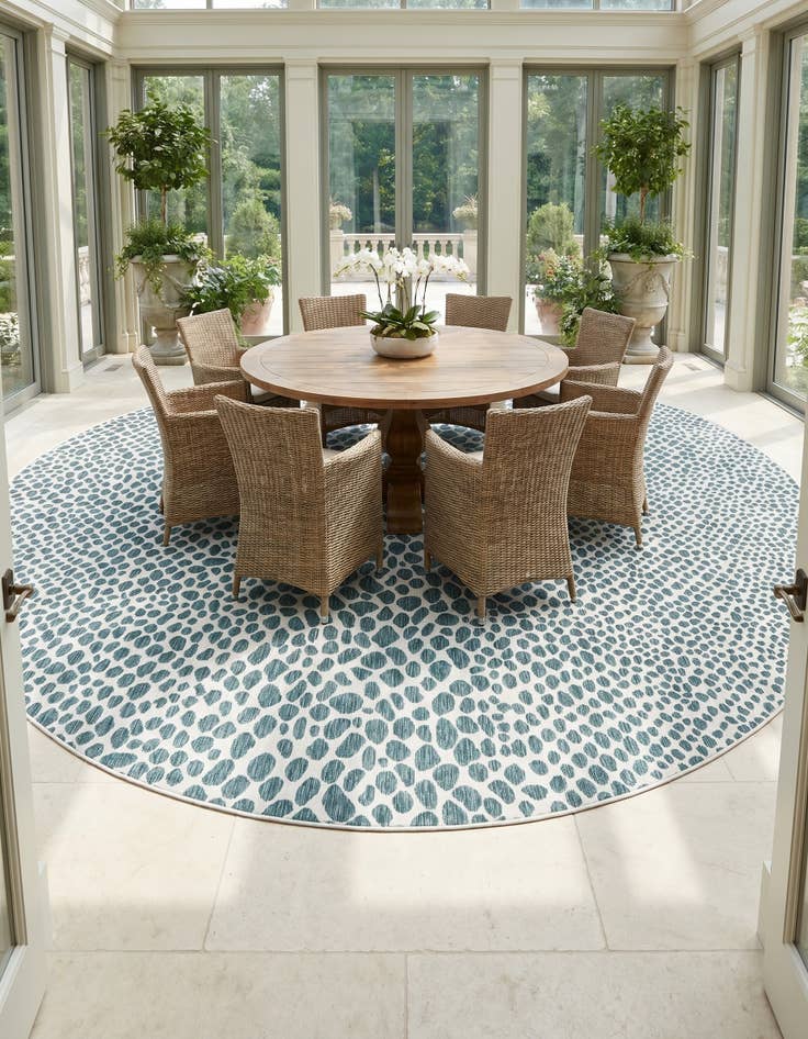Detail image of 13' x 13' Easy-Clean Jill Zarin Cape Town Indoor / Outdoor Round Rug