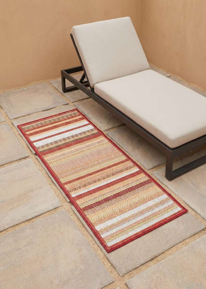 2' x 4' Easy-Clean Baja Indoor / Outdoor Runner Rug