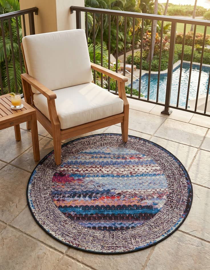 Detail image of 3' x 3' Easy-Clean Modern Indoor / Outdoor Round Rug