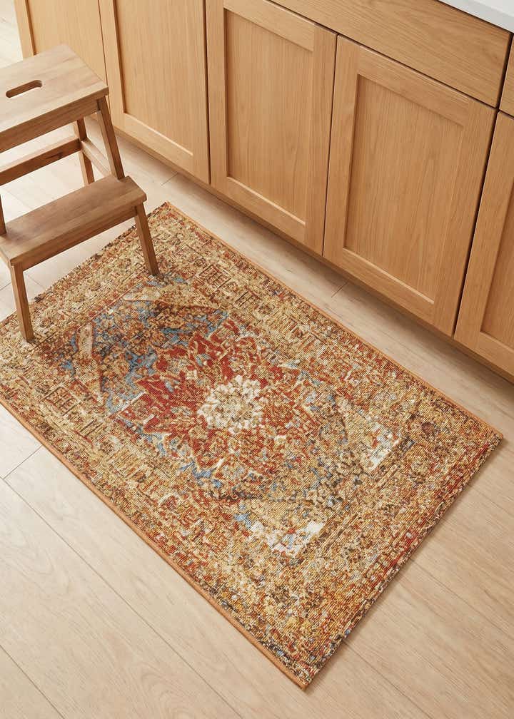 2' x 3' Easy-Clean Traditional Indoor / Outdoor Rug