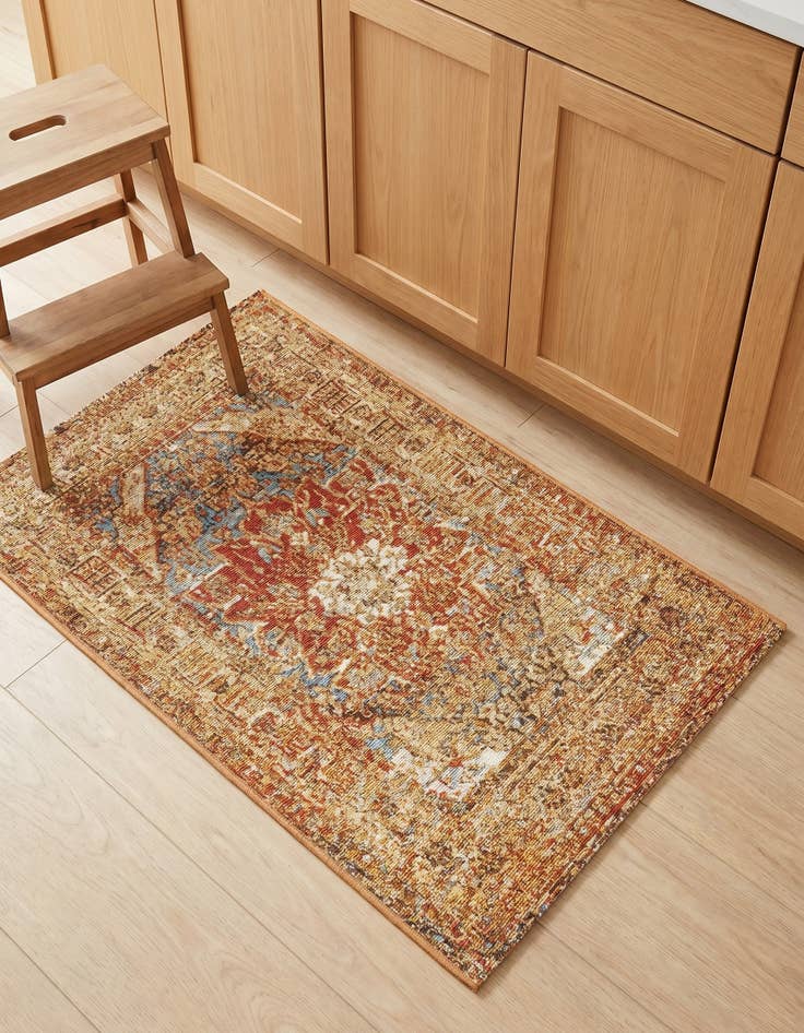 Detail image of 2' x 3' Easy-Clean Traditional Indoor / Outdoor Rug