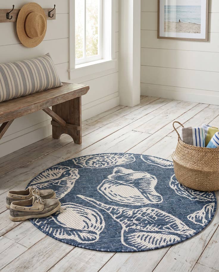 Detail image of 3' x 3' Easy-Clean Coastal Indoor / Outdoor Round Rug