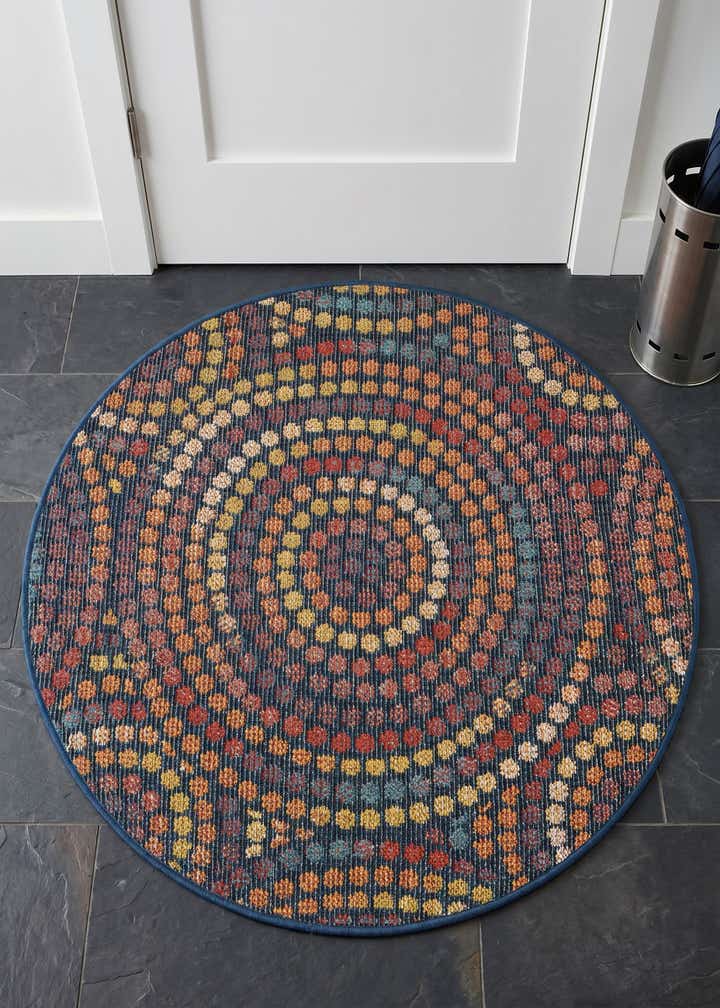 3' 3 x 3' 3 Easy-Clean Baja Indoor / Outdoor Round Rug