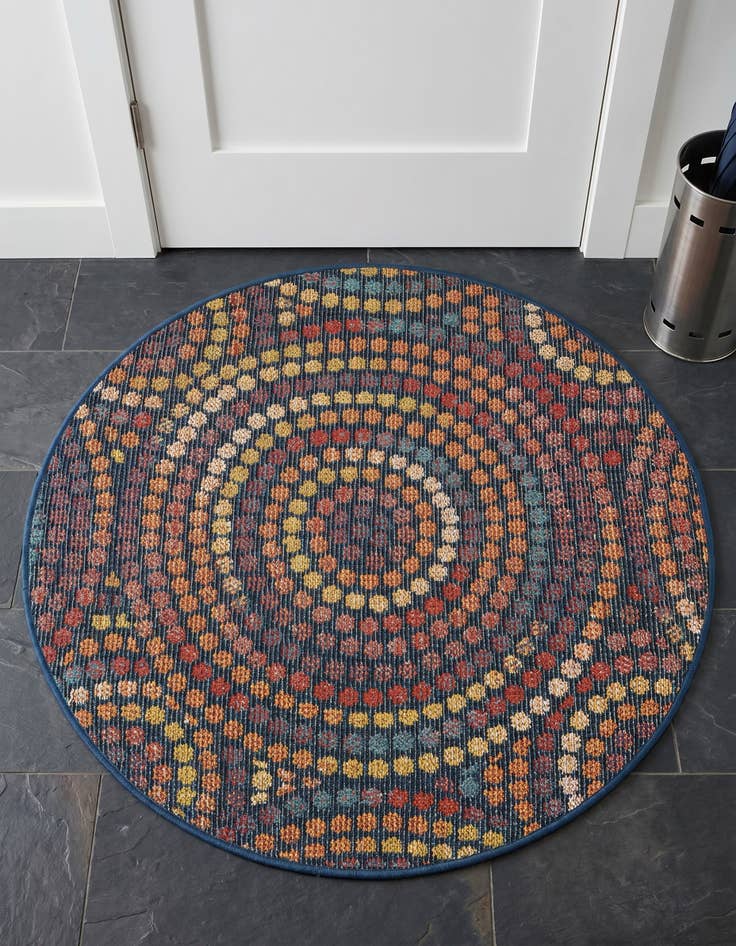 Detail image of 3' 3 x 3' 3 Easy-Clean Baja Indoor / Outdoor Round Rug