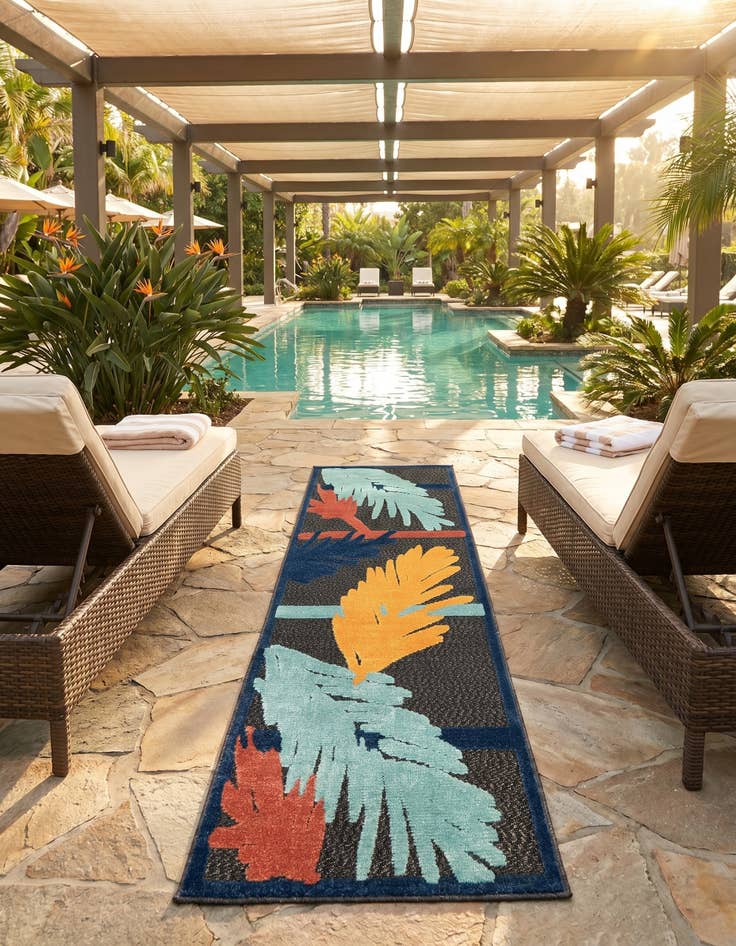 Detail image of 2' x 8' Easy-Clean Belize Indoor / Outdoor Runner Rug
