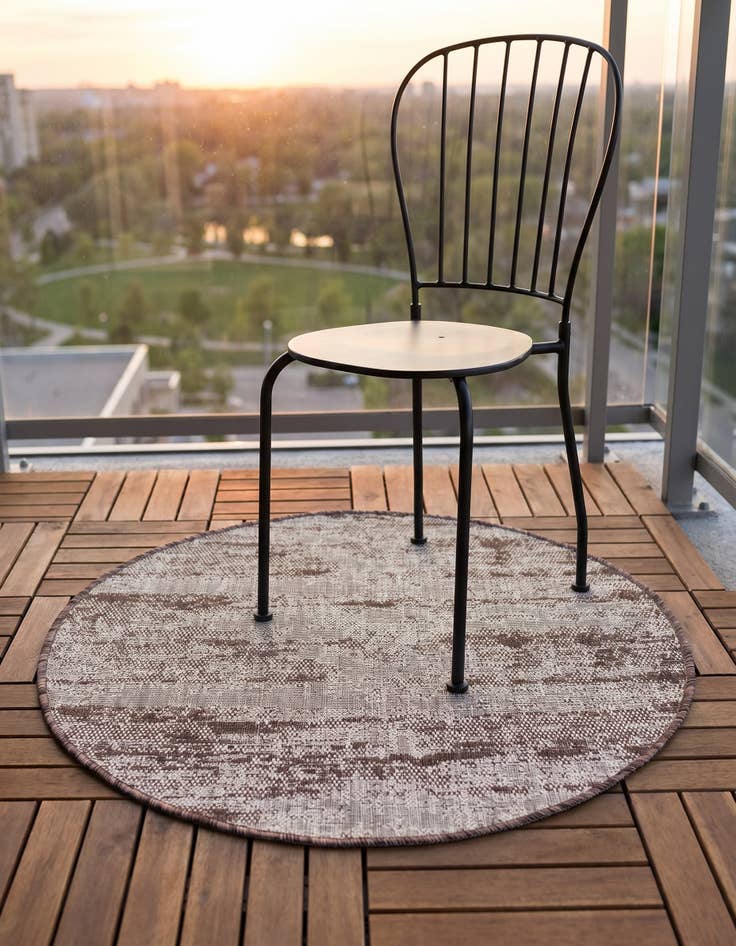 Detail image of 3' x 3' Easy-Clean Modern Indoor / Outdoor Round Rug