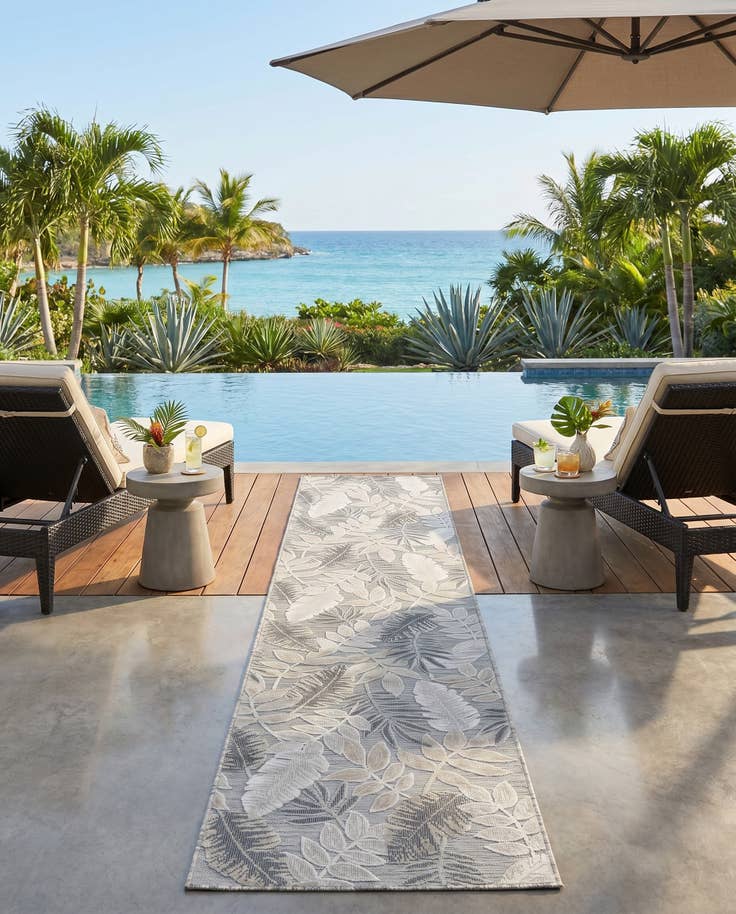 Detail image of 2' 7 x 12' Easy-Clean Botanical Indoor / Outdoor Runner Rug