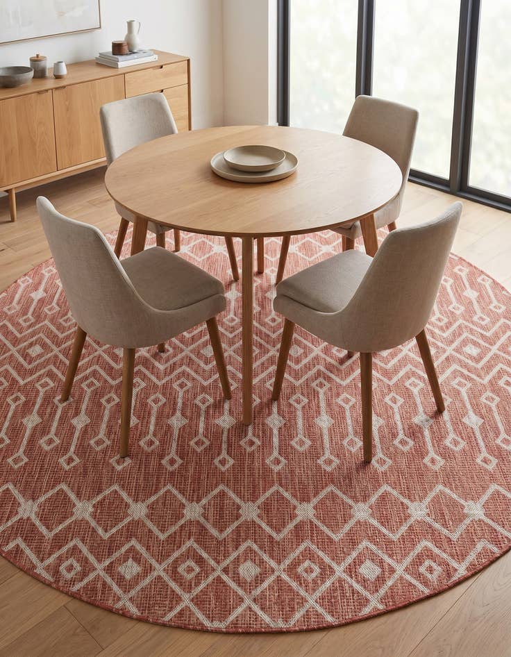 Detail image of 7' 10 x 7' 10 Easy-Clean Lattice Indoor / Outdoor Round Rug