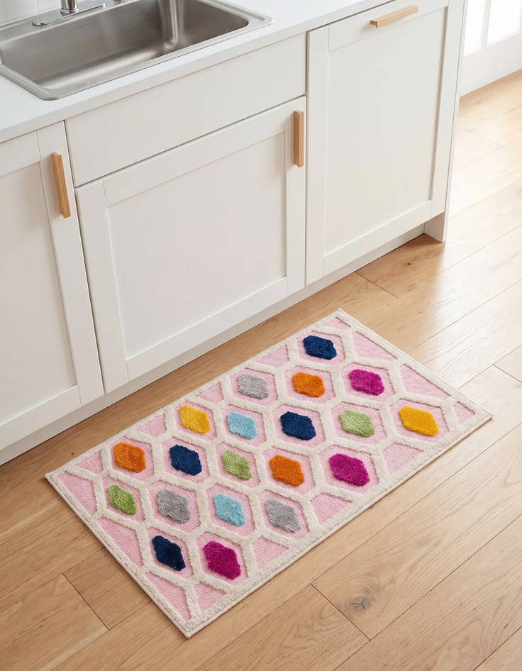 Detail image of 2' x 3' Easy-Clean Aruba Indoor / Outdoor Rug