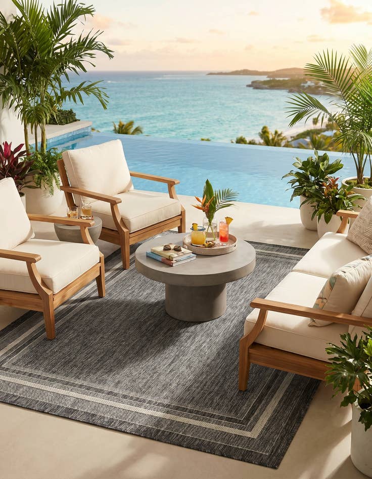 Detail image of 5' 3 x 8' Easy-Clean Border Indoor / Outdoor Rug