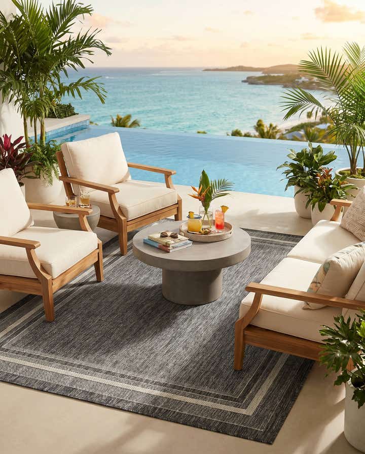 5' 3 x 8' Easy-Clean Border Indoor / Outdoor Rug