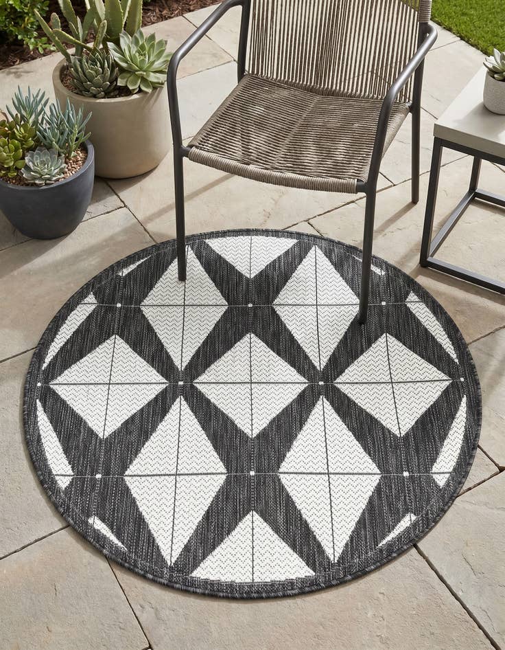 Detail image of 3' x 3' Easy-Clean Modern Indoor / Outdoor Round Rug