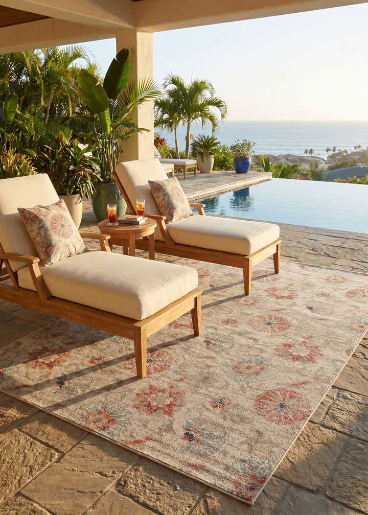 9' x 12' Easy-Clean Botanical Indoor / Outdoor Rug