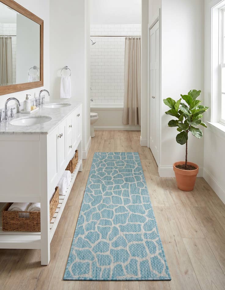 Detail image of 2' x 6' Easy-Clean Safari Indoor / Outdoor Runner Rug