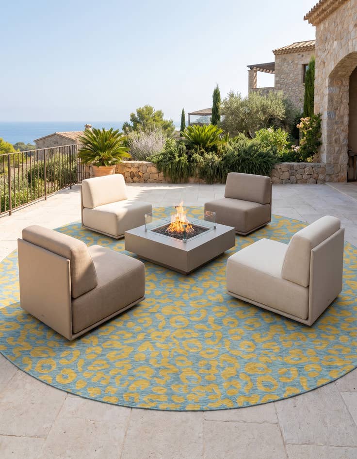 Detail image of 13' x 13' Easy-Clean Safari Indoor / Outdoor Round Rug