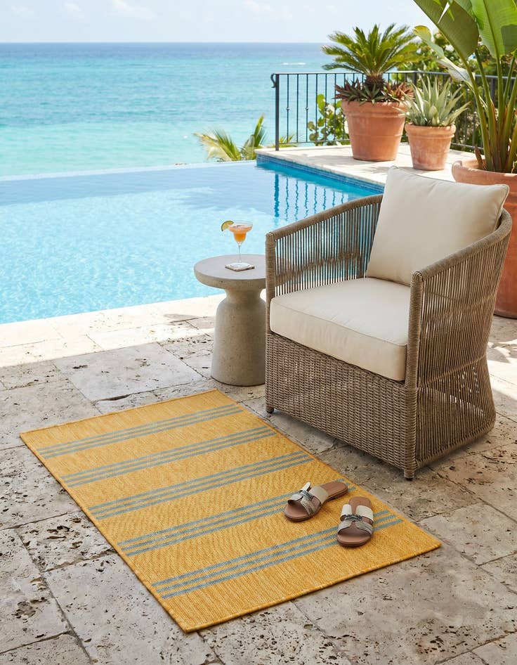 Detail image of 3' x 5' 3 Easy-Clean Jill Zarin Anguilla Indoor / Outdoor Rug