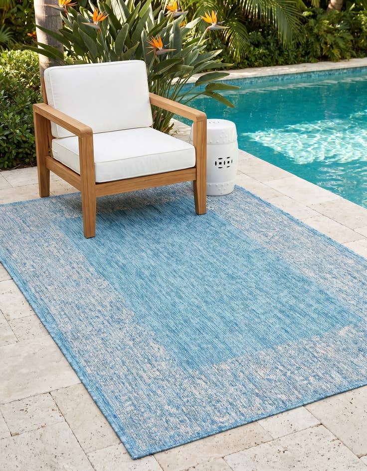 Detail image of 4' x 6' Easy-Clean Border Indoor / Outdoor Rug