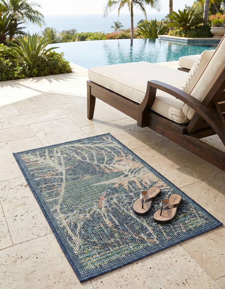 Detail image of 2' x 3' Easy-Clean Baja Indoor / Outdoor Rug