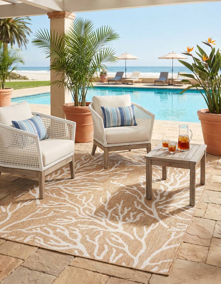 Detail image of 4' x 6' Easy-Clean Coastal Indoor / Outdoor Rug