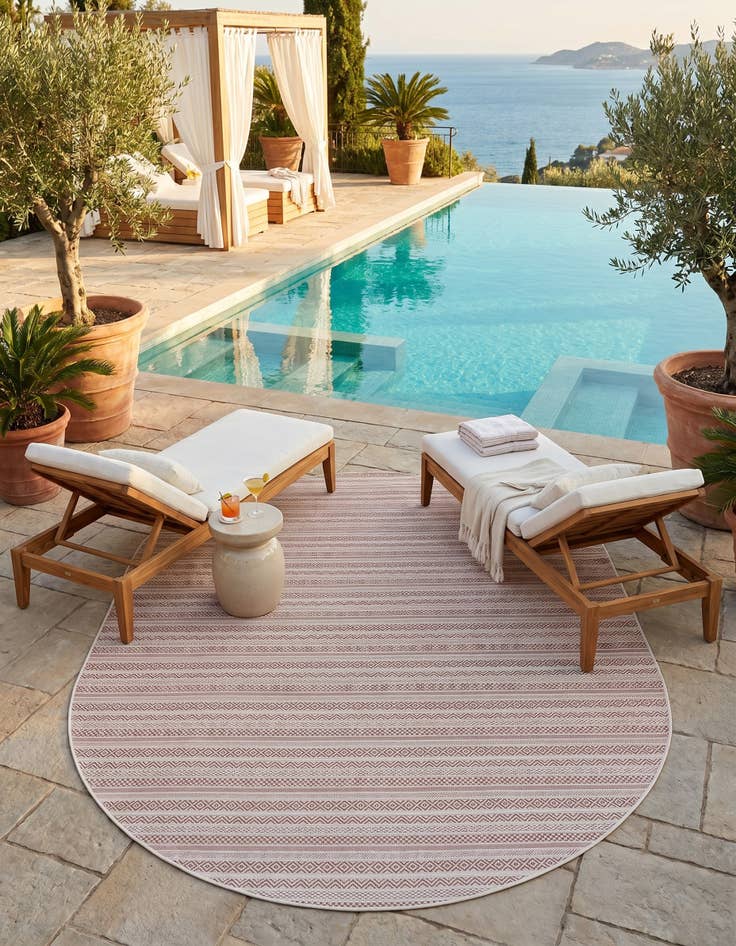Detail image of 7' 10 x 10' Easy-Clean Striped Indoor / Outdoor Oval Rug