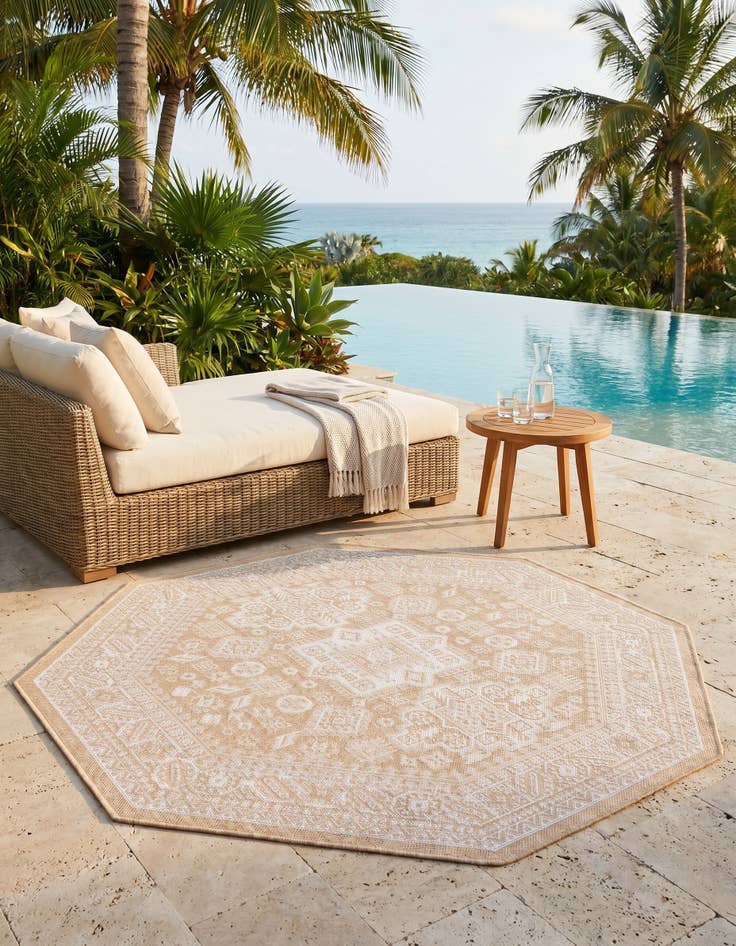 Detail image of 5' 3 x 5' 3 Easy-Clean Aztec Indoor / Outdoor Octagon Rug