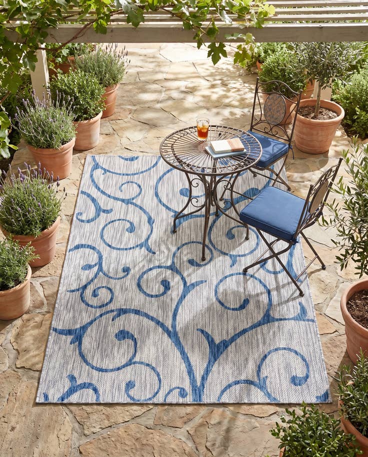 Detail image of 4' x 6' Easy-Clean Botanical Indoor / Outdoor Rug