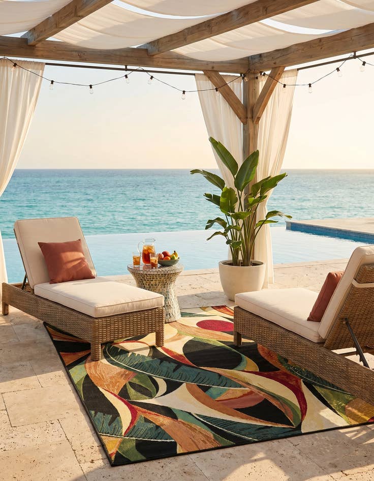 Detail image of 4' x 6' Easy-Clean Botanical Indoor / Outdoor Rug