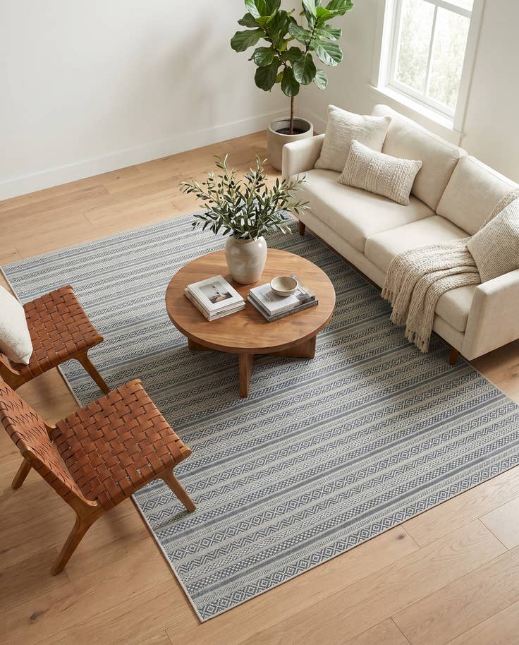 Detail image of 6' x 9' Easy-Clean Striped Indoor / Outdoor Rug