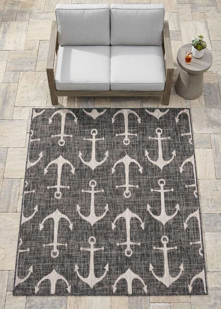 5' 3 x 5' 3 Easy-Clean Coastal Indoor / Outdoor Square Rug