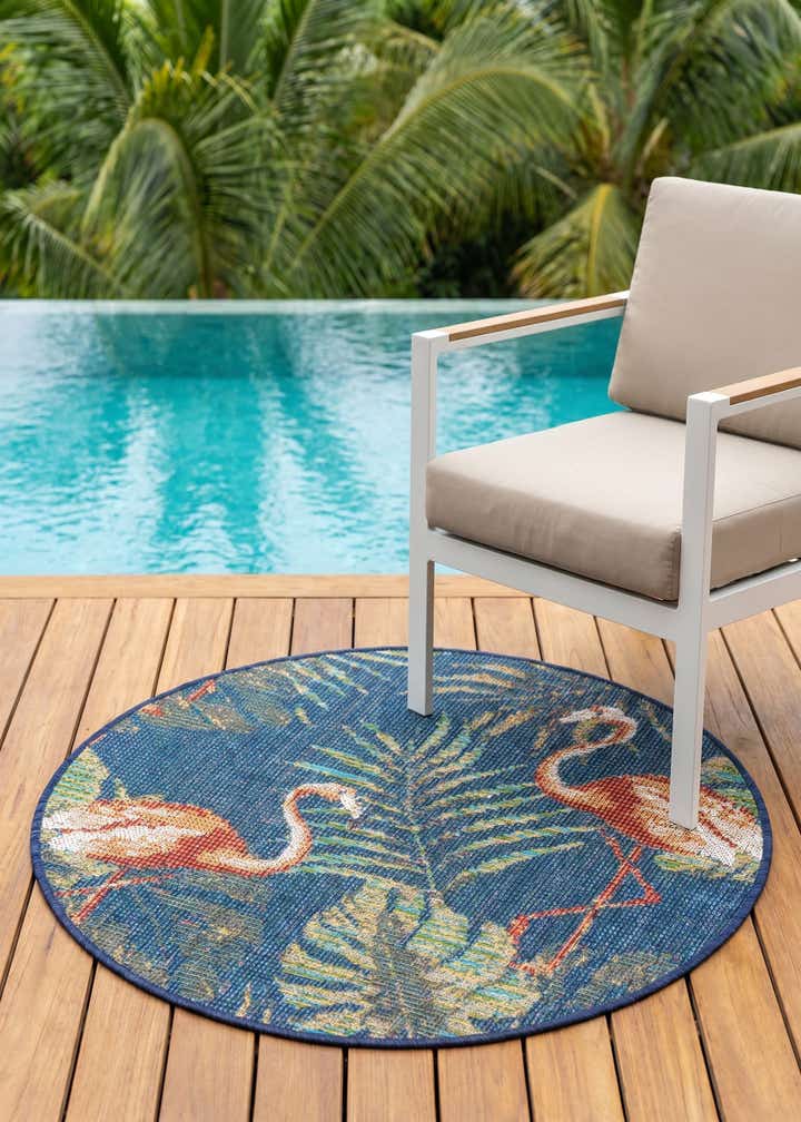 3' 3 x 3' 3 Easy-Clean Baja Indoor / Outdoor Round Rug