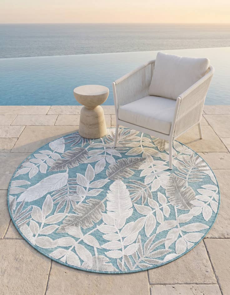 Detail image of 4' 5 x 4' 5 Easy-Clean Botanical Indoor / Outdoor Round Rug