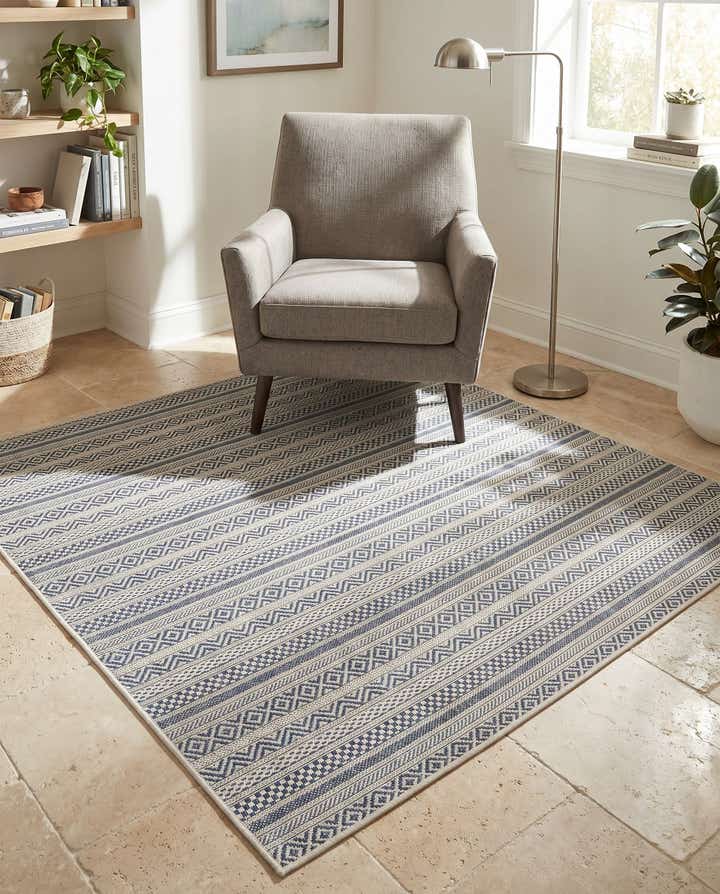 5' 3 x 5' 3 Easy-Clean Ribbon Indoor / Outdoor Square Rug