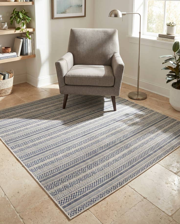 Detail image of 5' 3 x 5' 3 Easy-Clean Ribbon Indoor / Outdoor Square Rug