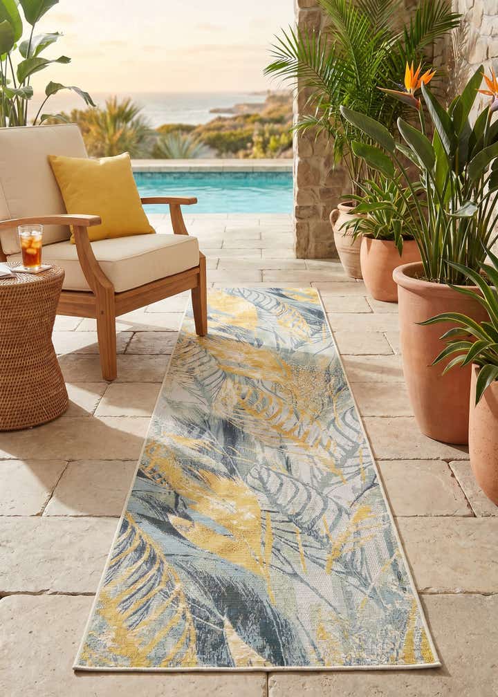 2' 7 x 10' Easy-Clean Botanical Indoor / Outdoor Runner Rug