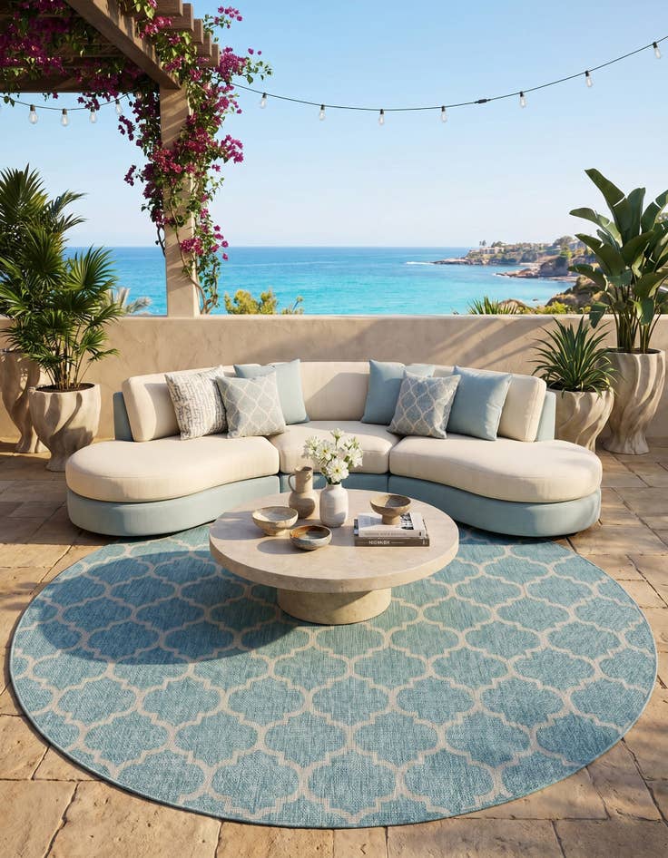 Detail image of 10' 8 x 10' 8 Easy-Clean Lattice Indoor / Outdoor Round Rug