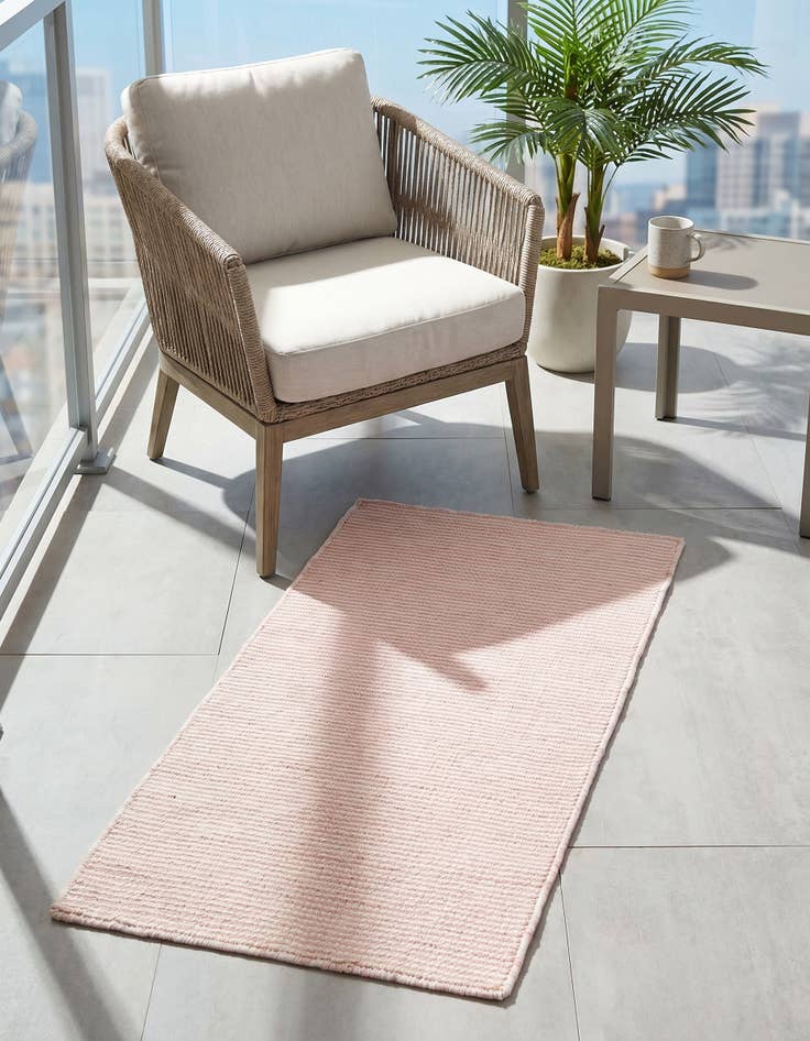 Detail image of 2' x 4' 1 Easy-Clean Jill Zarin Palm Springs Indoor / Outdoor Runner Rug