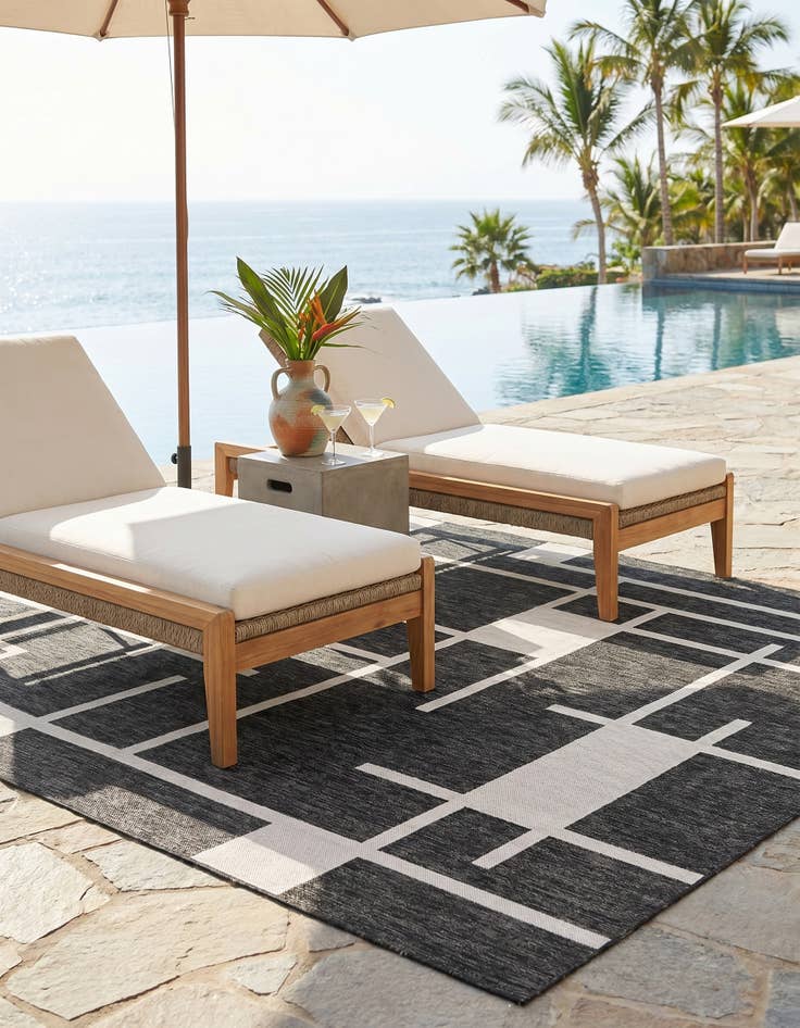Detail image of 7' 10 x 10' Easy-Clean Modern Indoor / Outdoor Rug