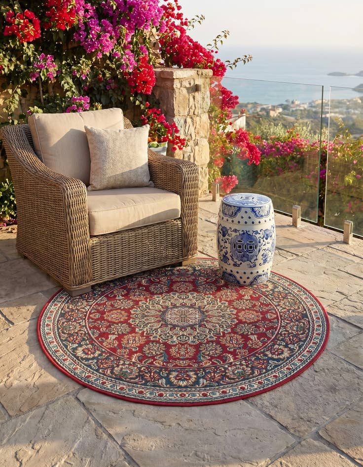 Detail image of 3' 3 x 3' 3 Easy-Clean Traditional Indoor / Outdoor Round Rug