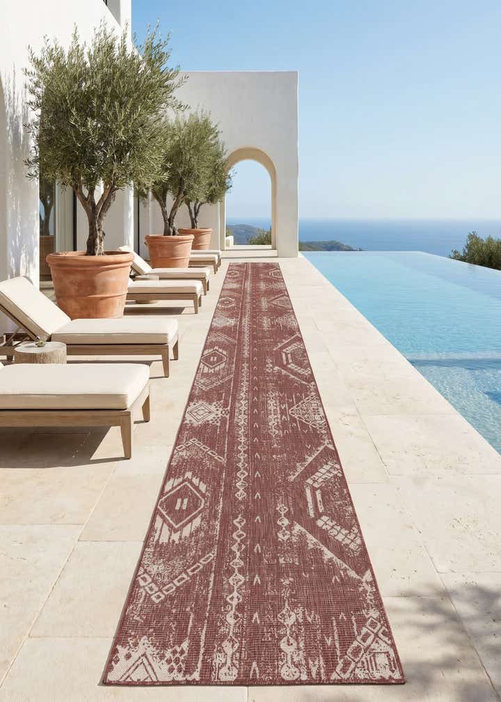 3' 3 x 14' Easy-Clean Bohemian Indoor / Outdoor Runner Rug